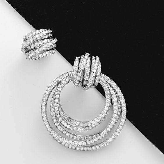 Boucles d’oreilles pendantes à anneaux superposés – Style élégant