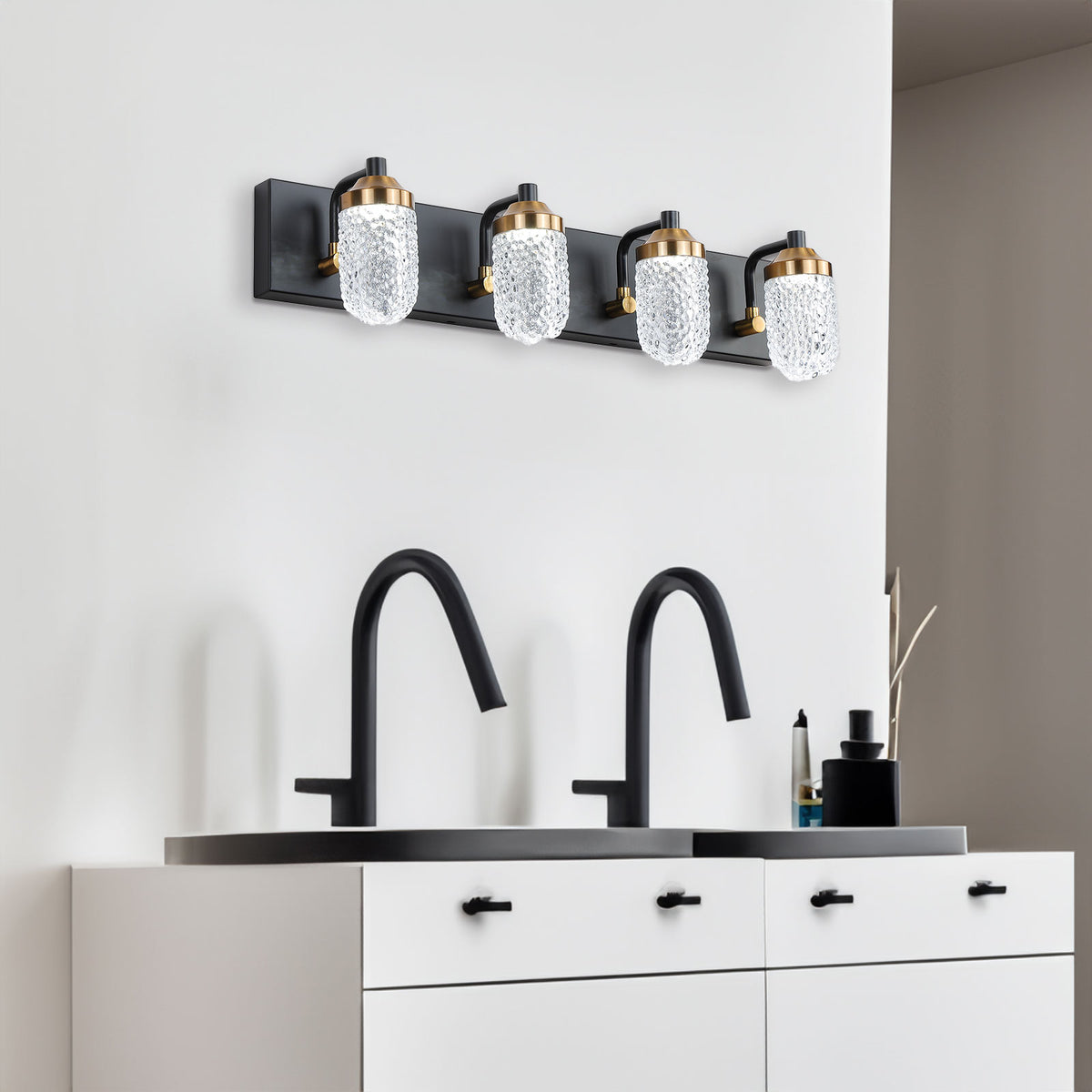 Applique de salle de bain à 4 LED – Éclairage pour miroir et meuble vasque