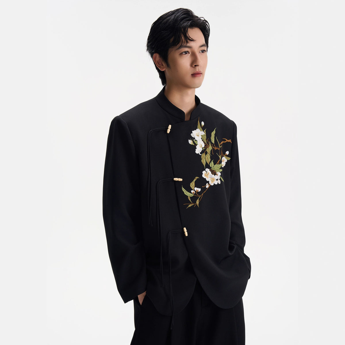 New Chinese Style Floral Embroidery DK Suit Jacket for Men Autumn/Winter Wedding AttireCasual Blazer