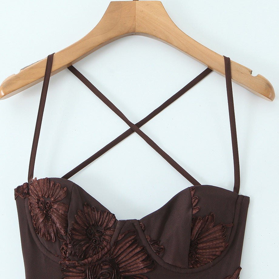 Robe longue femme structurée à baleines – Col V, marron