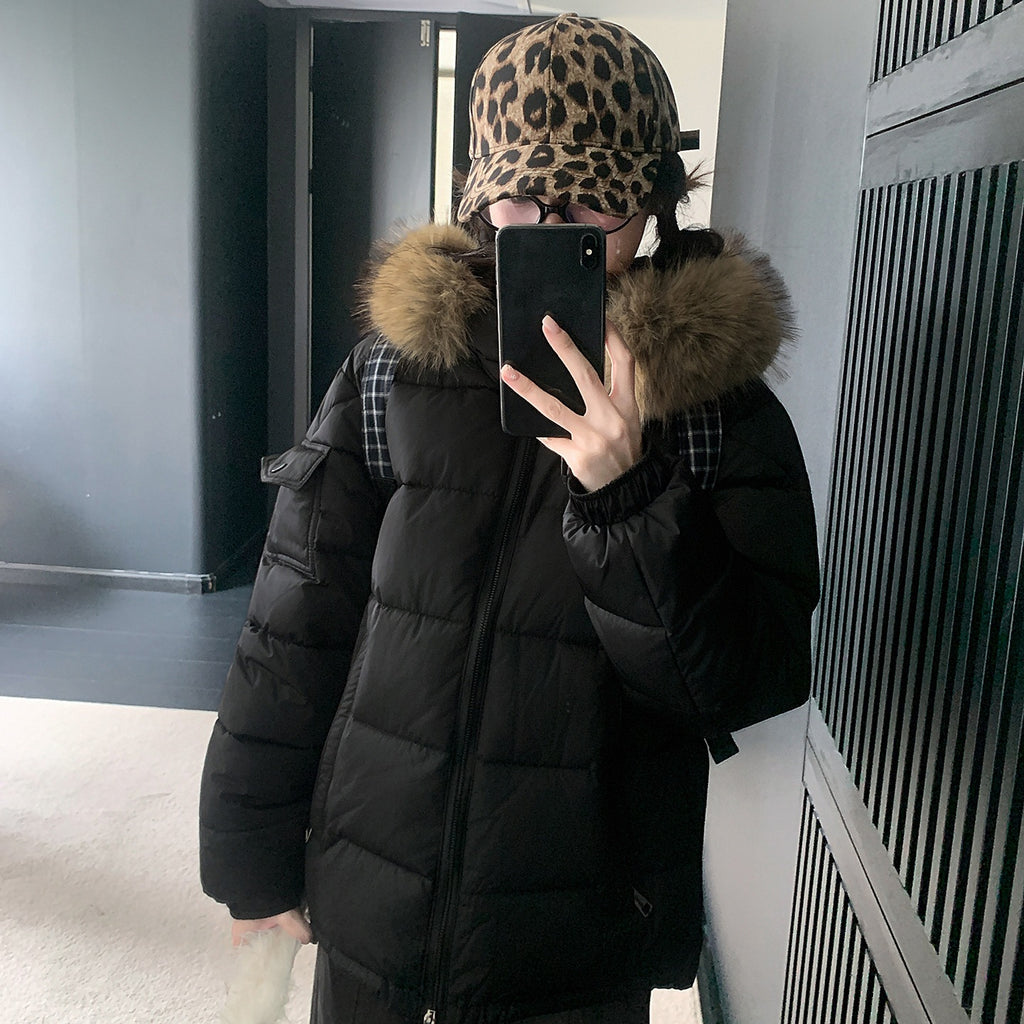 Doudoune femme d’hiver à capuche et grande fausse fourrure amovible
