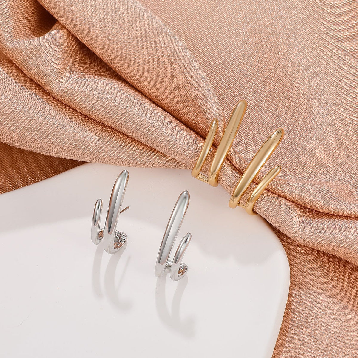 Boucles d’oreilles clous femme – Bijou fantaisie élégant
