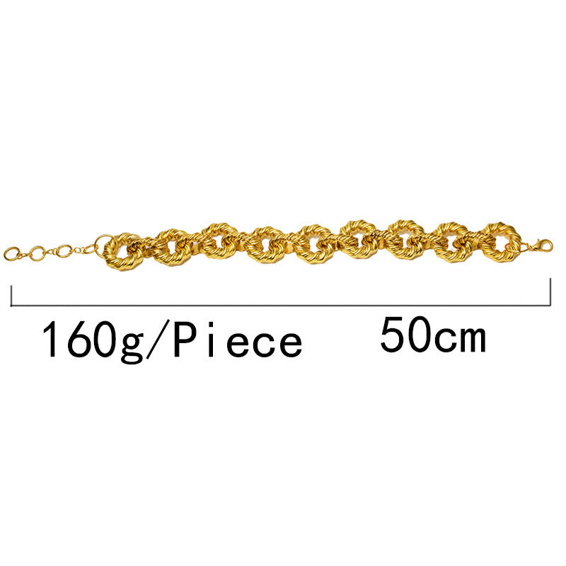 Collier torsadé doré pour femme – Chaîne ondulée tendance