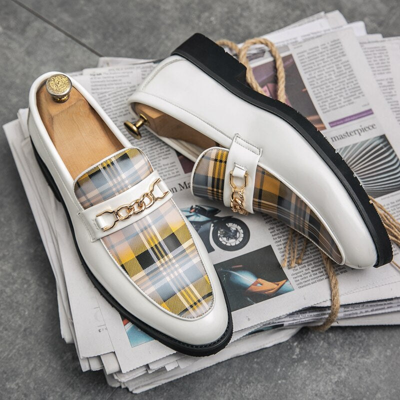 Italian  Luxury Leather Shoes for Men  Loafers  Casual Men Shoes Slip-on British Style Striped Soft  Shoes Moccasins New Product