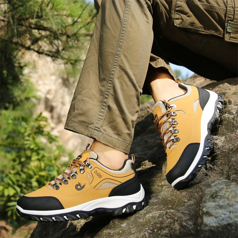 Men vulcanized shoes 2020 outdoor casual sneakers comfortable lightweight shoes for men Flats Large Sized 46 Walking Sneakers